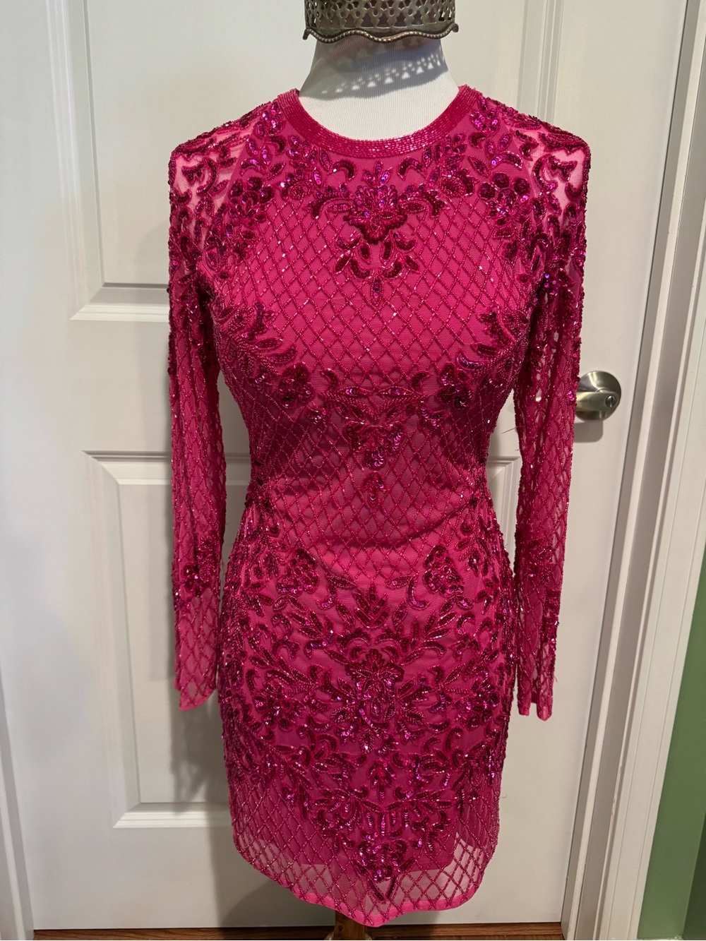 Women's Fuchsia Embellished Long-Sleeve Cocktail Dress